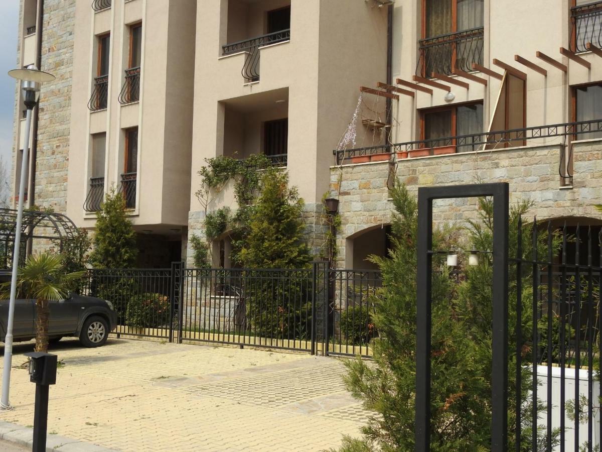 Cascadas Studio Apartment Pantai Sunny Bagian luar foto