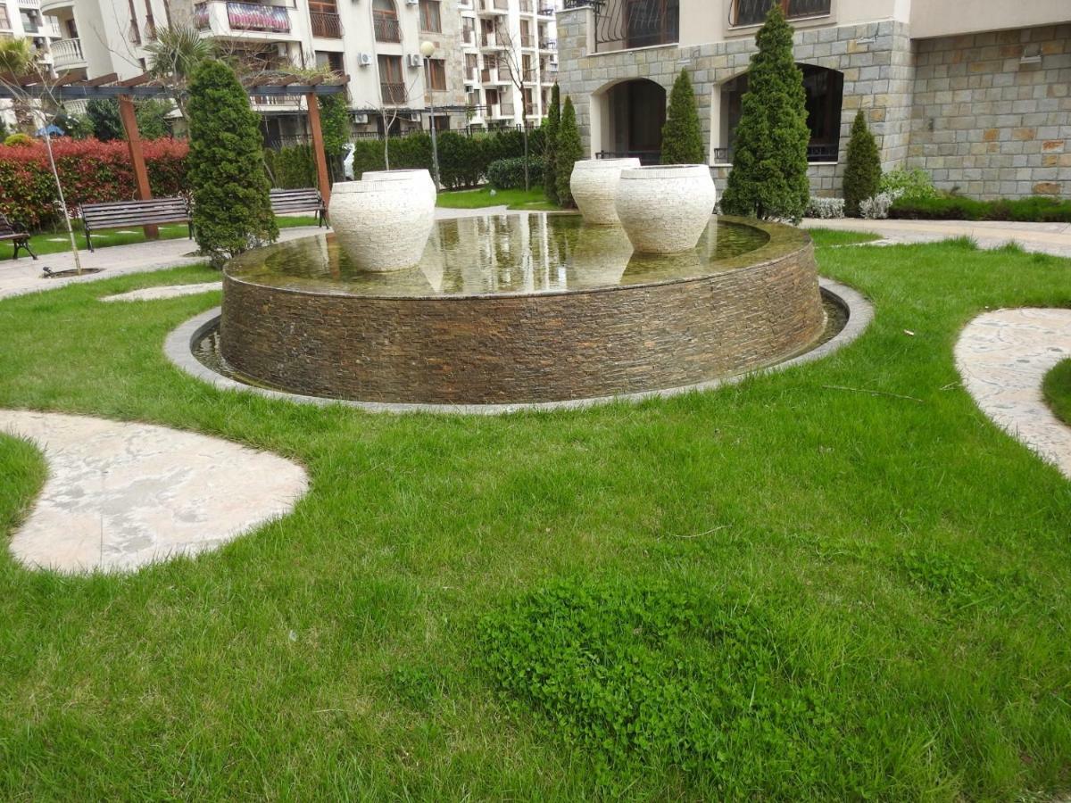 Cascadas Studio Apartment Pantai Sunny Bagian luar foto