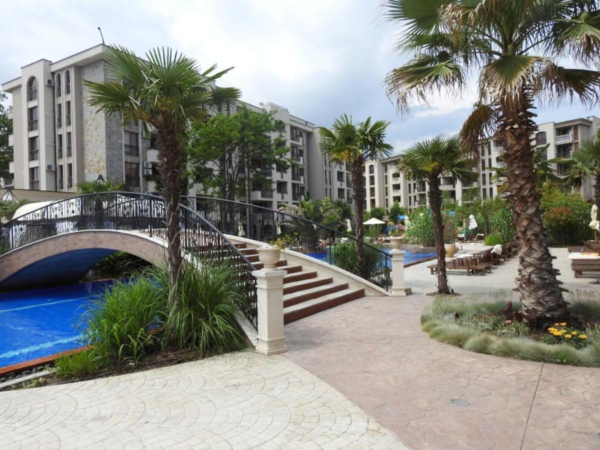 Cascadas Studio Apartment Pantai Sunny Bagian luar foto